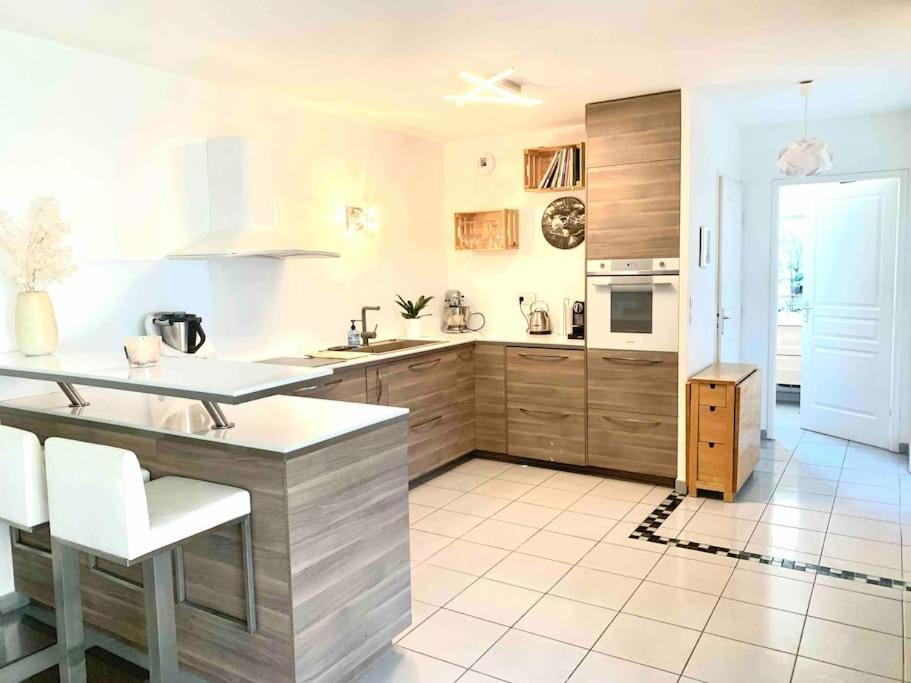 Apartamento Marseille 60 M2 Terrasse Et Parking Exterior foto